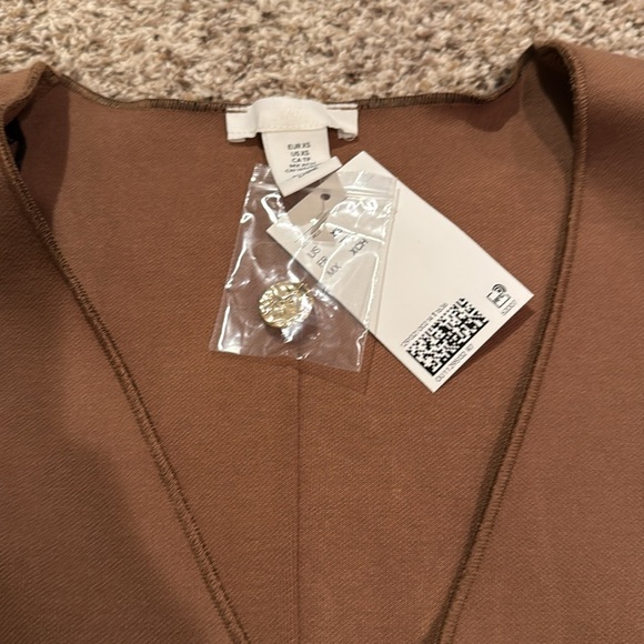 NWT Batwinged-sleeved cardigan - Picture 4 of 4